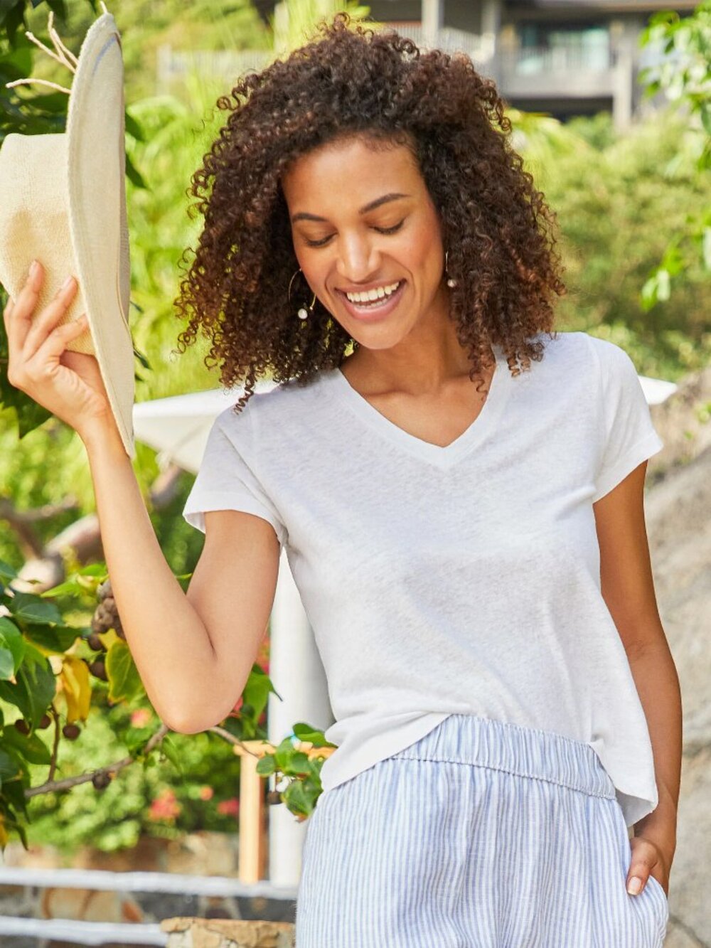 Vineyard Vines | White 100% Linen V-Neck Short Sleeve Tee Shirt, Size XS